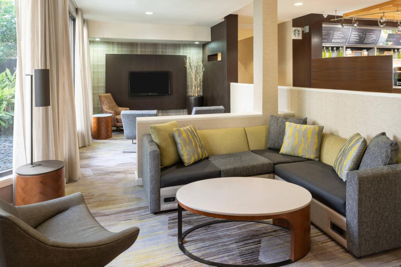 Готель Courtyard By Marriott Orlando Airport Екстер'єр фото